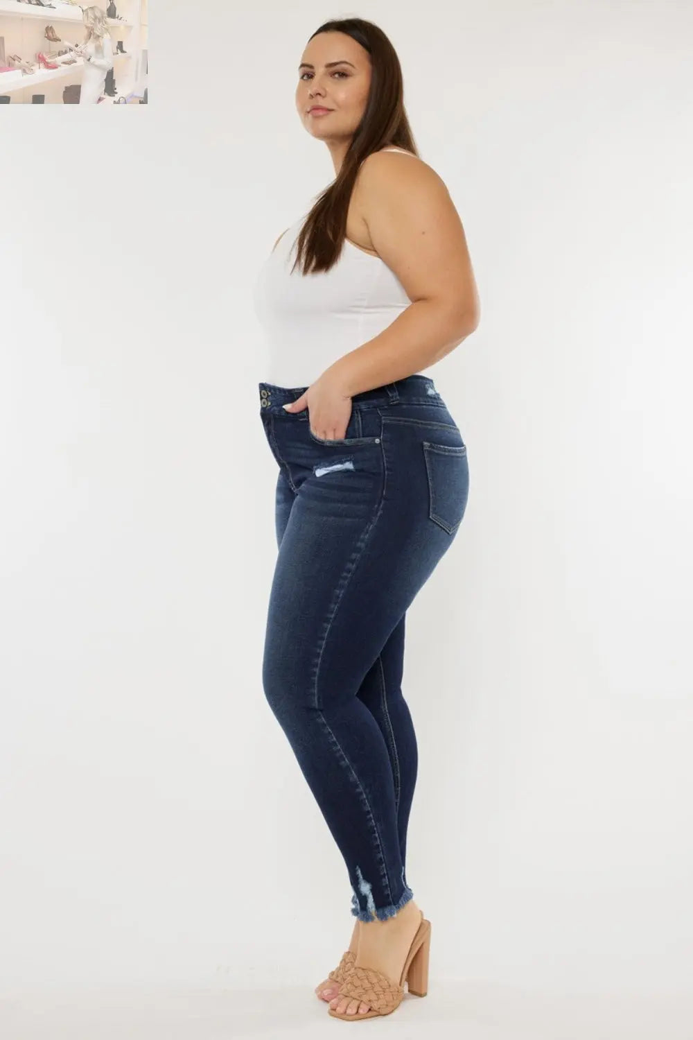 baf06526-a90e-4dd0-a63f-f07d641c2842-Max