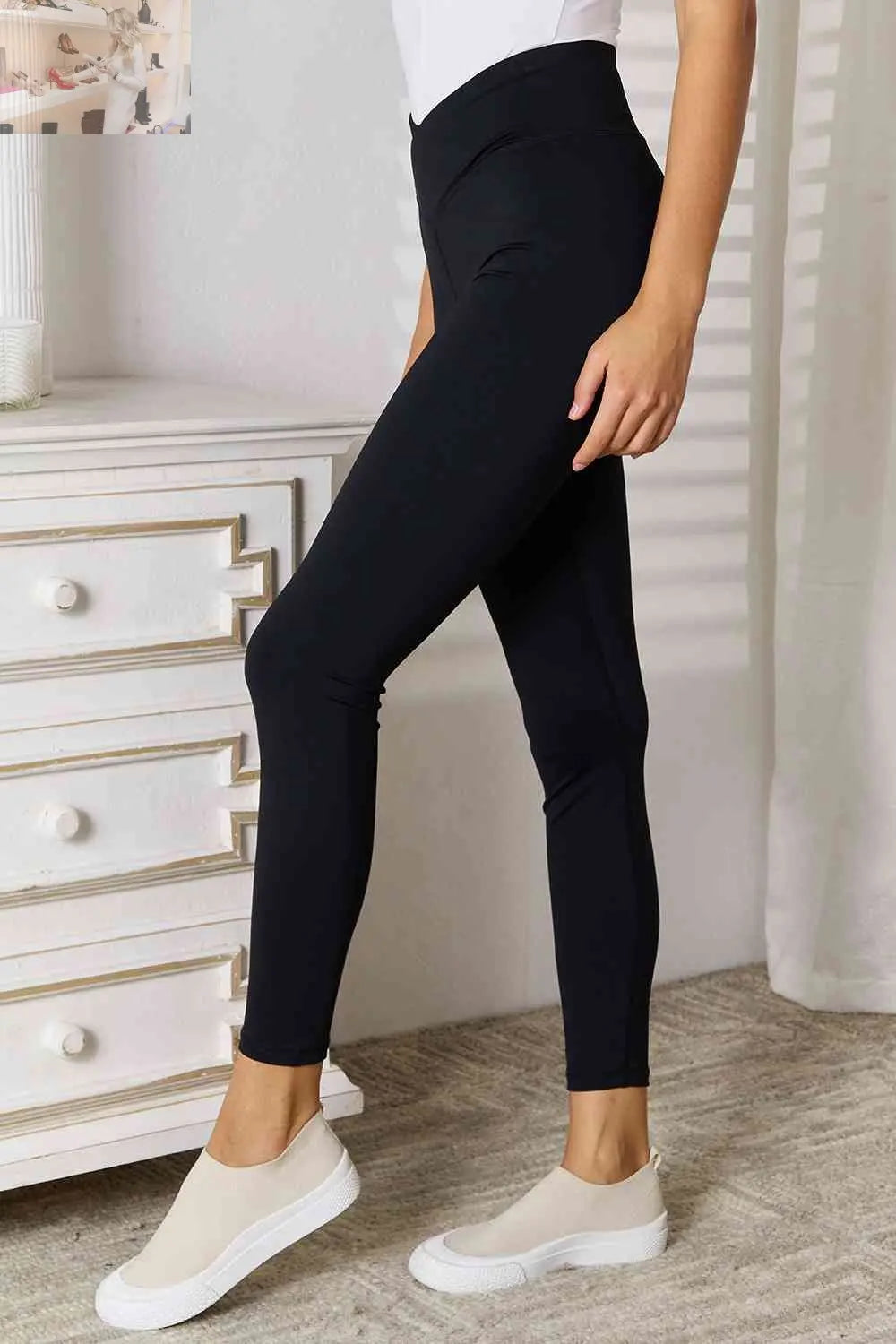 Basic Bae V-Waistband Sports Leggings - MegaSuperStar