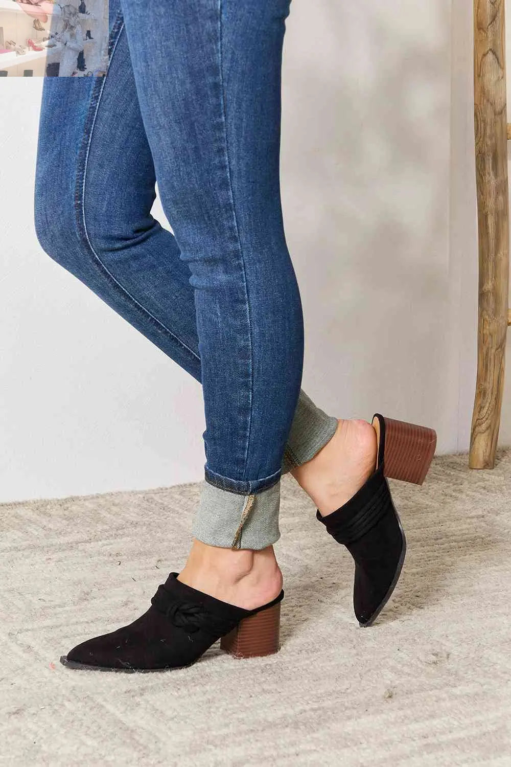 East Lion Corp Pointed-Toe Braided Trim Mules - MegaSuperStar