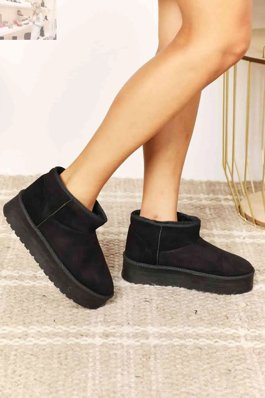 Legend Women's Fleece Lined Chunky Platform Mini Boots - MegaSuperStar