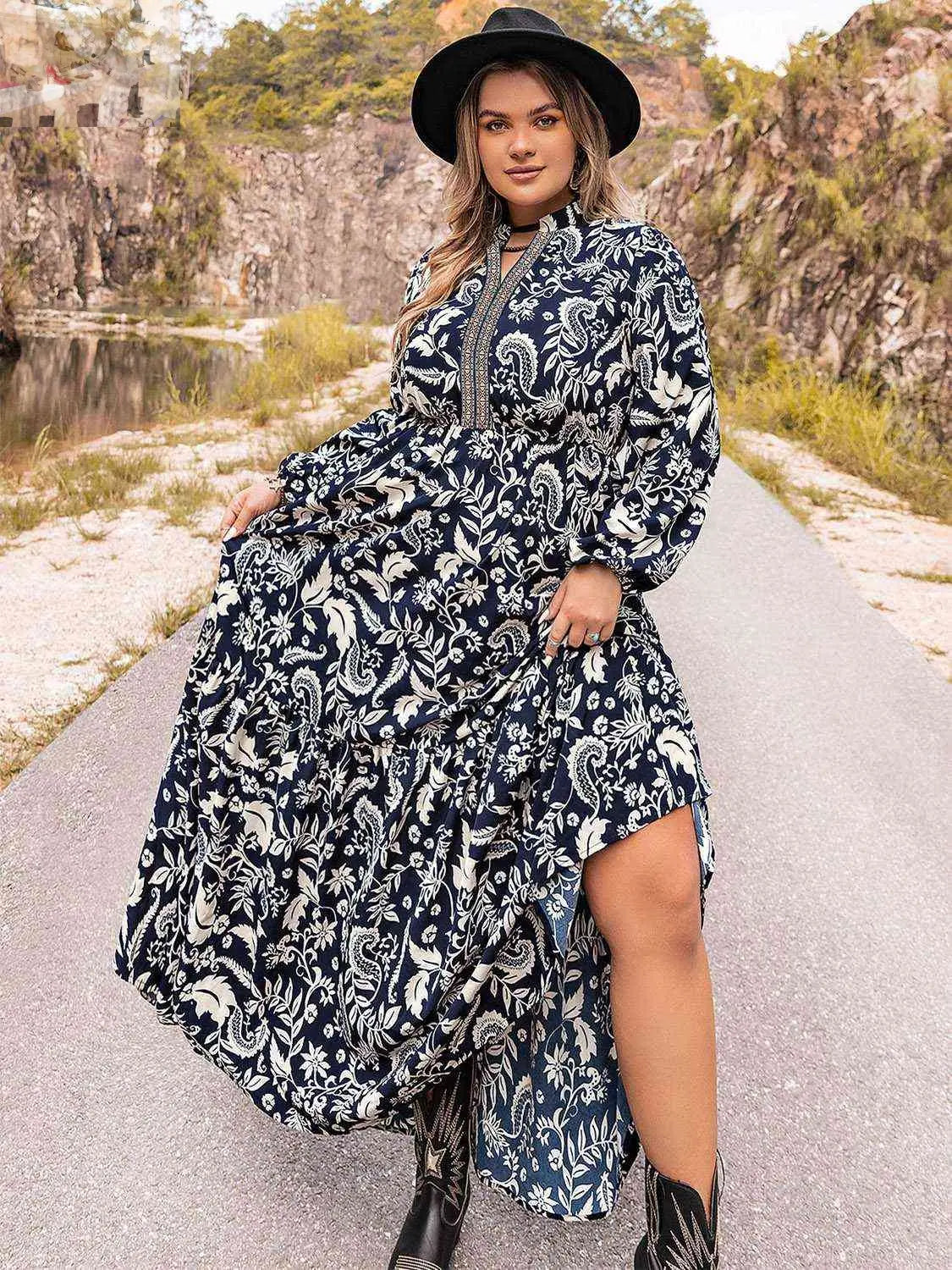 Plus Size Long Sleeve Maxi Dress - MegaSuperStar