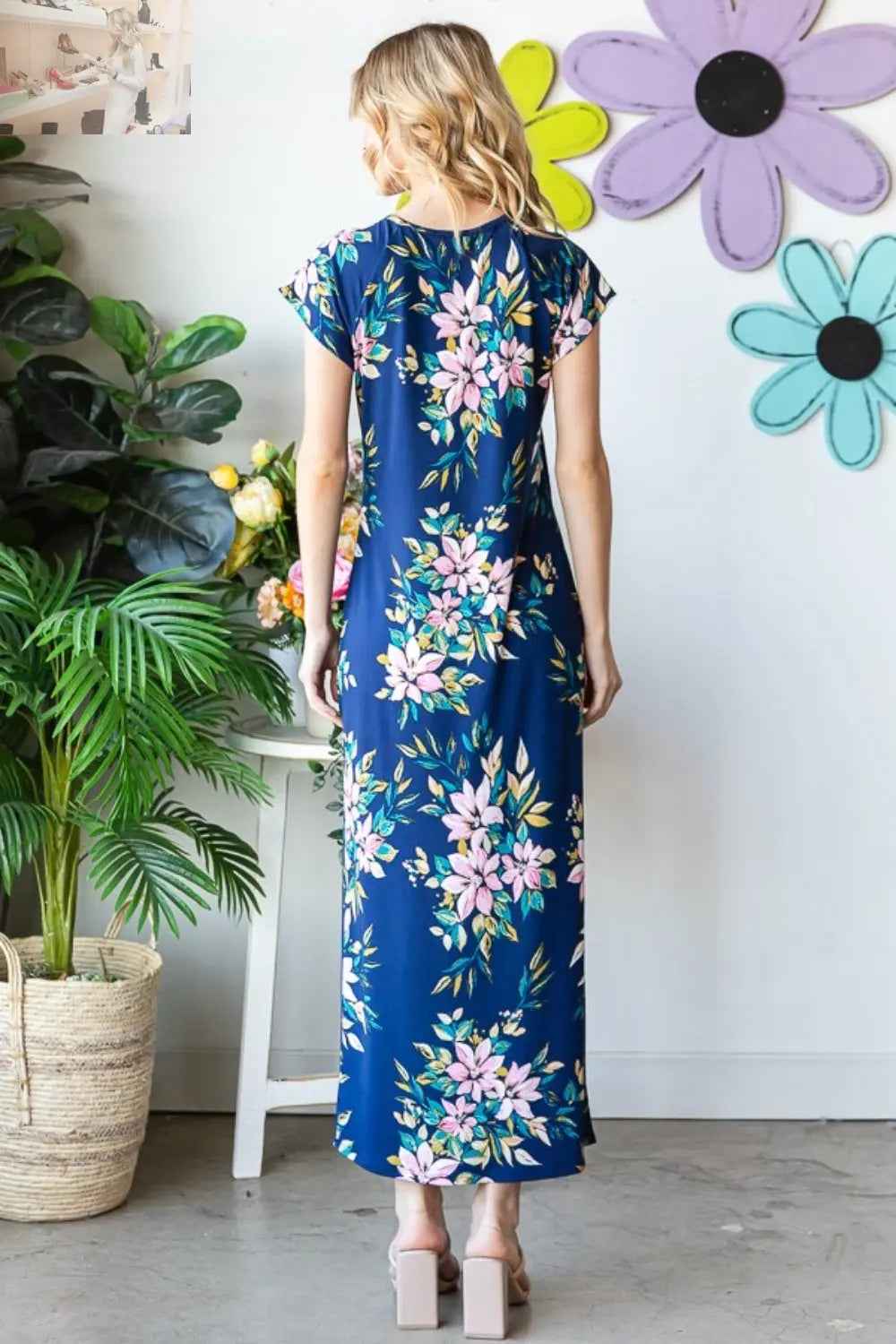 Heimish Floral Short Sleeve Dress with Slit - Full Size Design - MegaSuperStar