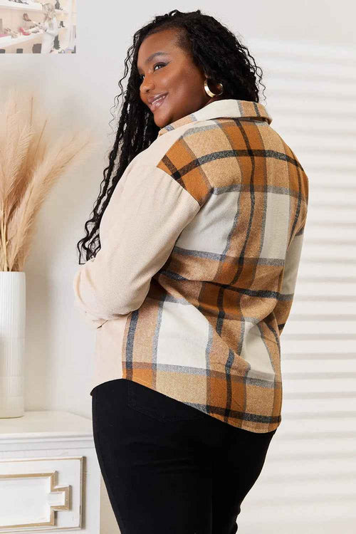 Customer styling 💕 Perfee Plaid Print Dropped Shoulder Shirt for Stylish Comfort 💕