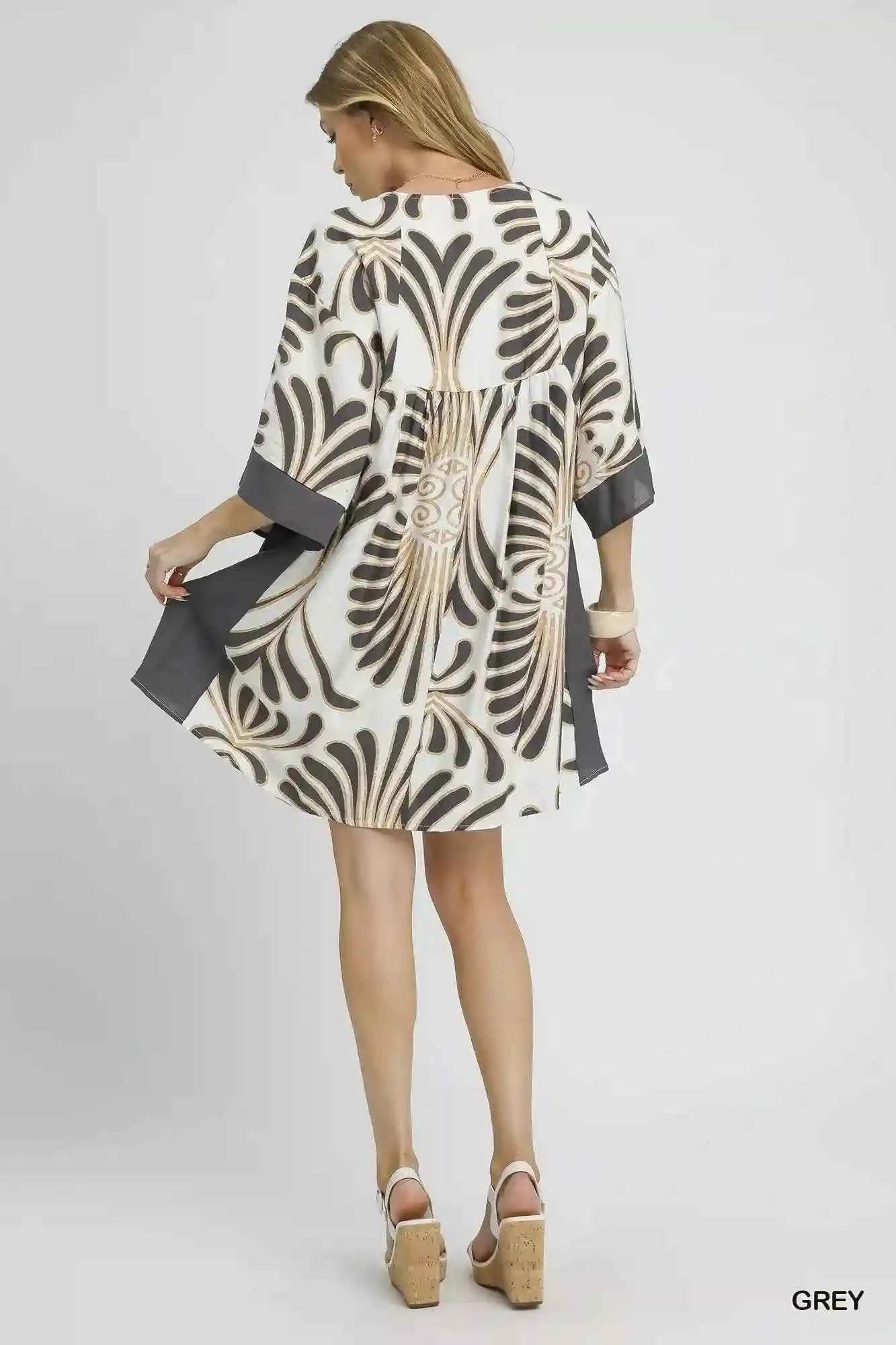 Umgee Abstract Print Dress with Kimono Sleeves - Mini Dress for Stylish Comfort - MegaSuperStar